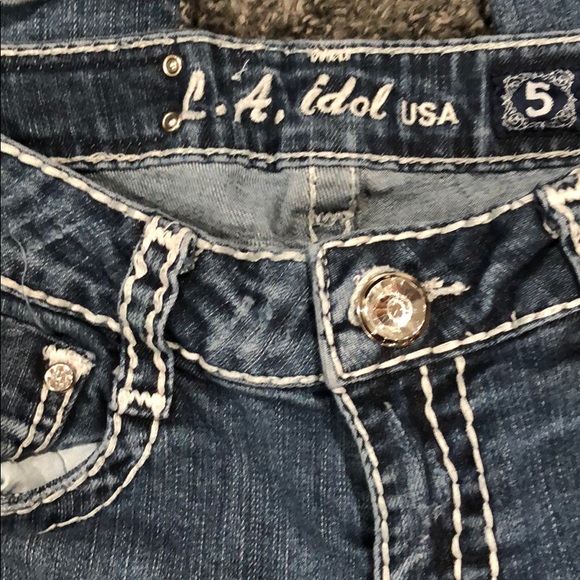 Jeans - Picture 2 of 3